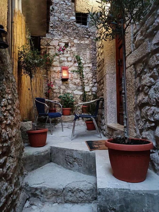 A Casa Di Carla Lägenhet Sonnino Exteriör bild