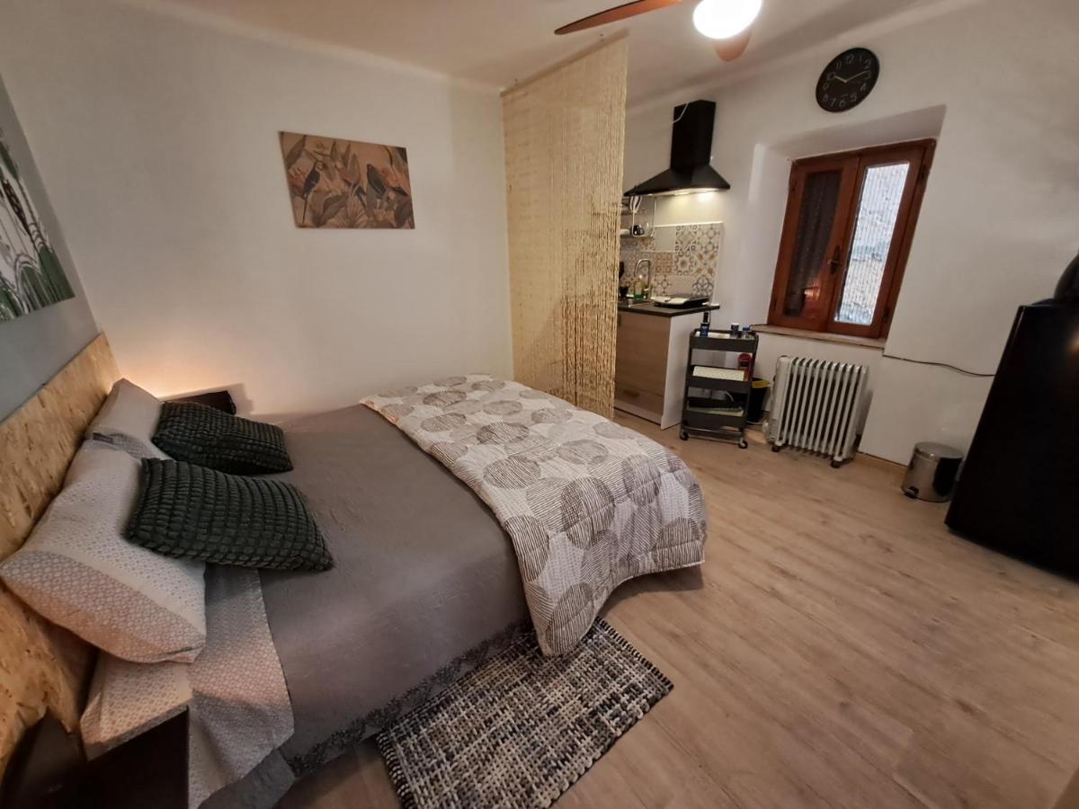 A Casa Di Carla Lägenhet Sonnino Exteriör bild